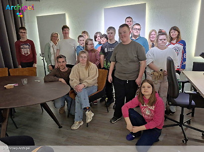 School De Ark bezoekt radiostudio Omroep Archipel