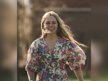 Moen (18) start crowdfunding voor psychosociale hulphond