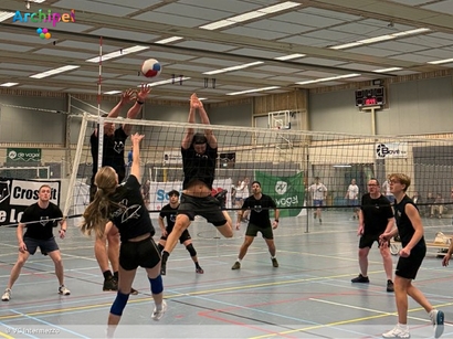 Recordeditie Fitr Bedrijven Volleybaltoernooi in De Staver