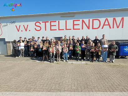 Voetbalplaatjesactie voor jubileum VV Stellendam van start