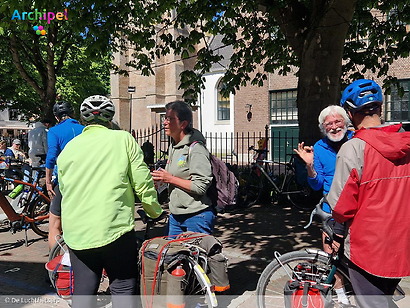 De luchtfietsers op herdenkingstocht over Goeree-Overflakkee