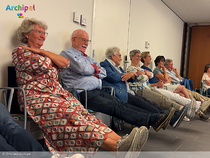 Bekend van YouTube: Joël Kruisselbrink zet Alzheimer Trefpunt in beweging